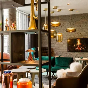 https://motel-one-munchen-city-west.getmunichhotels.com